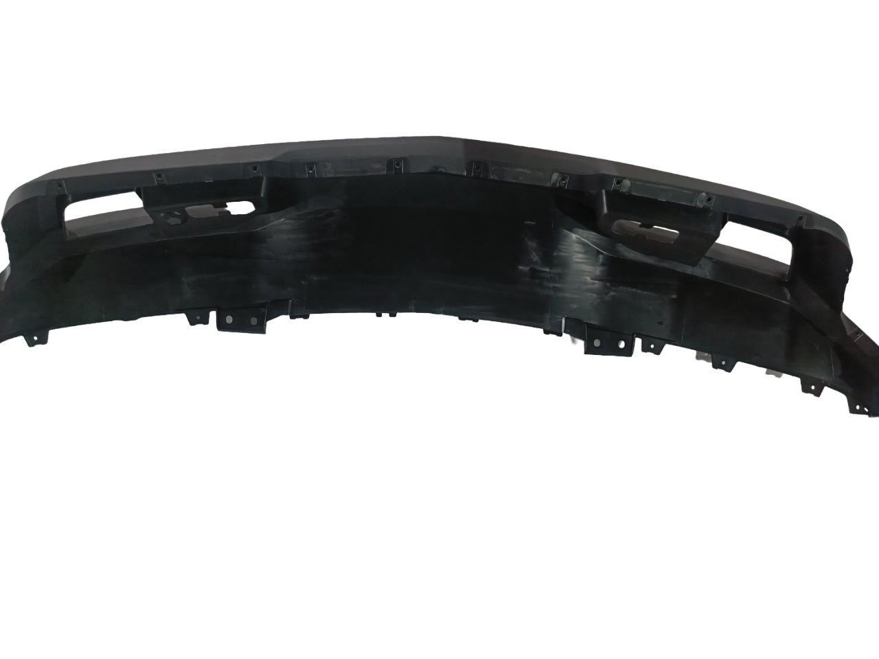 PARACHOQUE FRONTAL INFERIOR DE CHEVROLET SILVERADO 2020-22